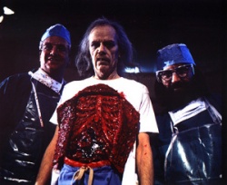 Carpenter entre Tom Arnold et Tobe Hooper&nbsp;: le torse et les torts sont partagés