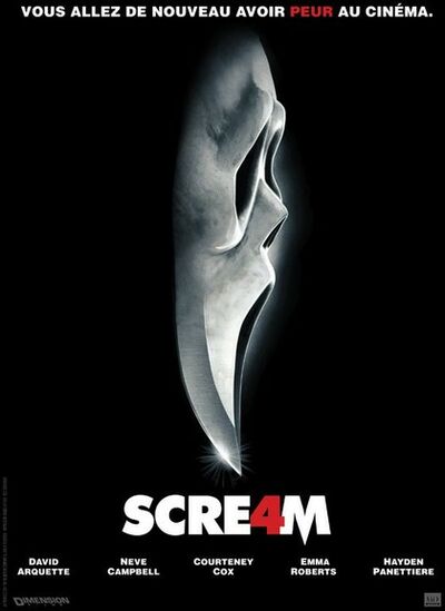 Courteney Cox dans Scream 4