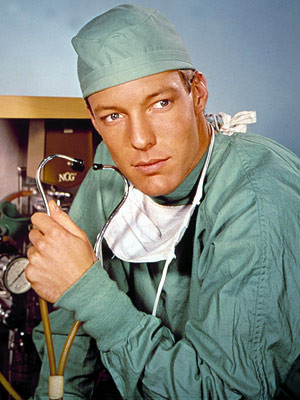 Leonard Nimoy dans Le jeune docteur Kildare - Saison 2